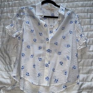 Women’s button down 🌟